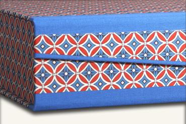 Box geometic pattern lightblue